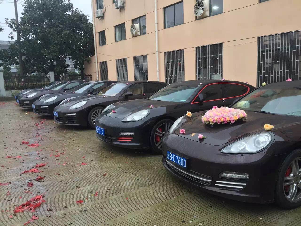 保時捷帕拉梅納車隊